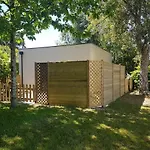 Holiday home Au Petit Manoir Montbert