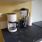 Au Petit Manoir Montbert