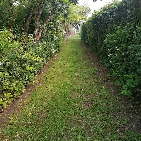 Au Petit Manoir בית נופש Montbert