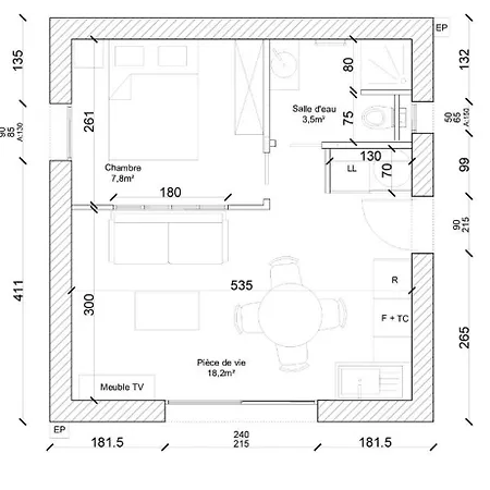 Au Petit Manoir Montbert