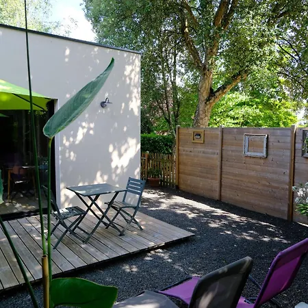 Au Petit Manoir בית נופש Montbert