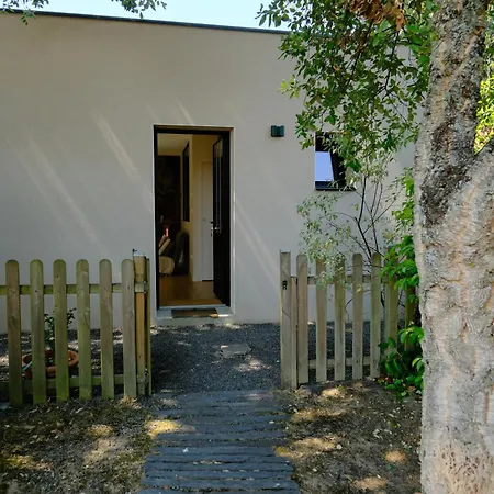 Au Petit Manoir *