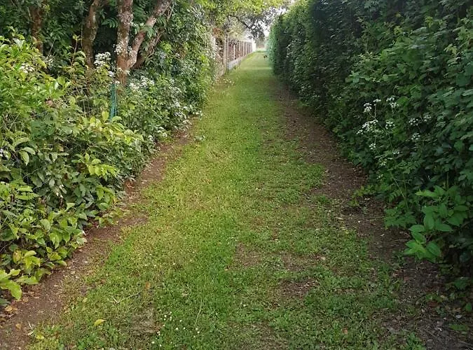 Au Petit Manoir Hébergement de vacances Montbert