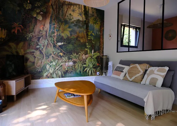 Au Petit Manoir Hébergement de vacances Montbert